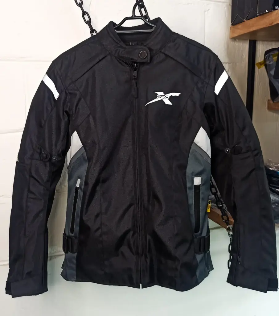 CHAQUETA DUAL 3/4 L” IMPERMEABLE NEGRO /GRIS - CM-01 - MOXAL PRO - PAKISTAN